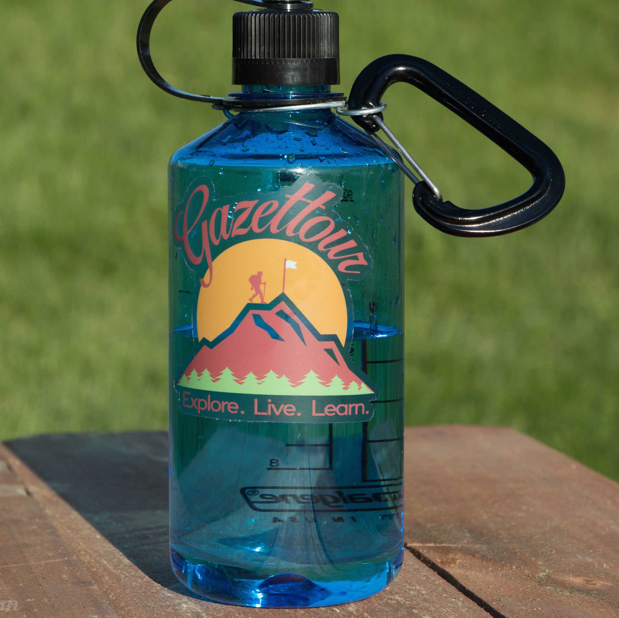 Nalgene bottle with Gazettour Logo and Belt Clip • Gazettour