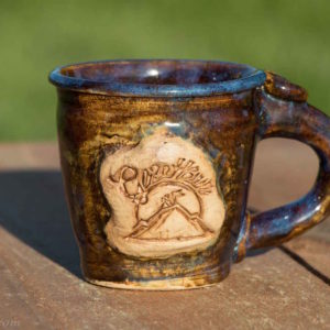 http://gazettour.com/wp-content/uploads/2018/04/gazettour-stoneware-cup-with-badge-300x300.jpg